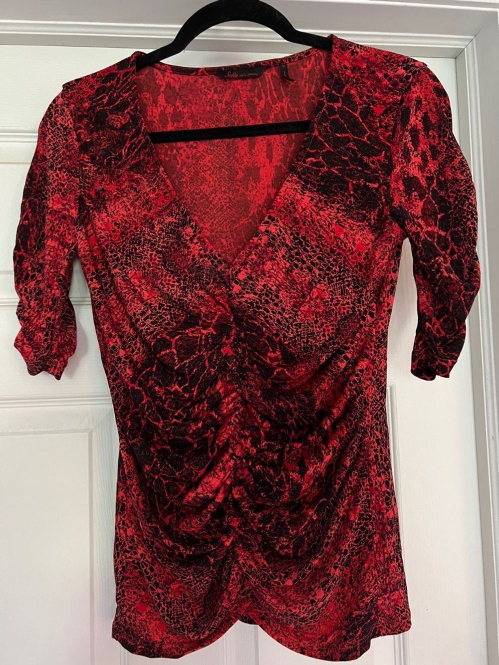 Red stretchy Ruched V-Neck Women's Top